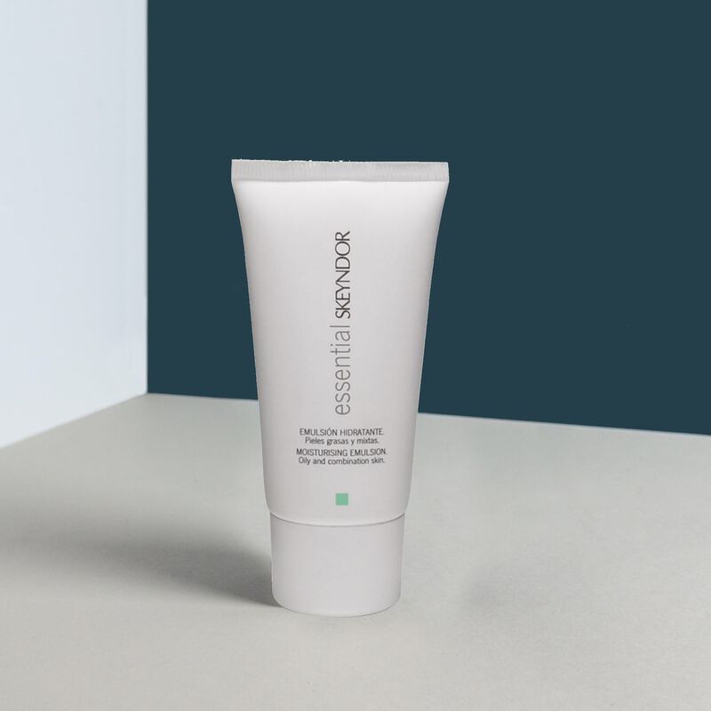 Skeyndor Moisturizing Emulsion For Combination To Oily Skin