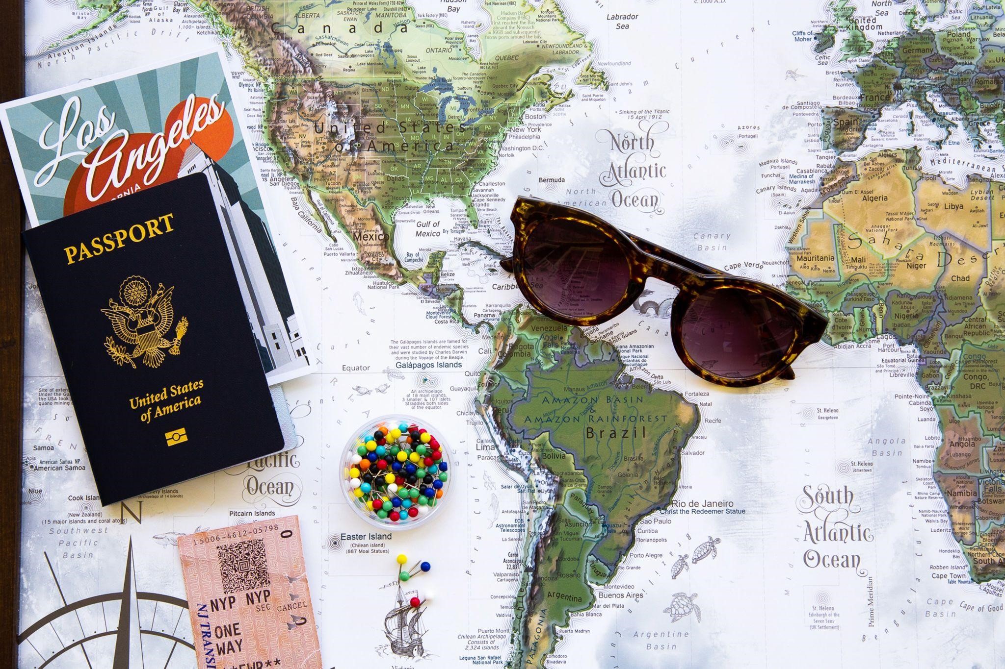10 Must-Have Vacation Beauty Essentials While You Are Traveling in 2023